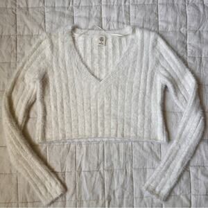 NWOT Urban Outfitters Cropped Ribbed Fuzzy Cream Sweater - Small